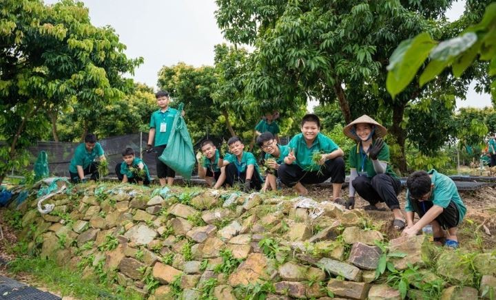 Trẻ em tham gia khóa tu mùa hè được rèn luyện lối sống tự lập. Ảnh: Chùa Ba Vàng