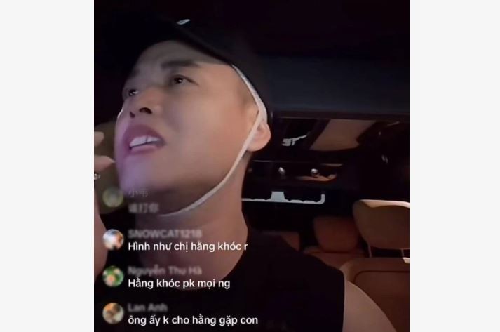 Chồng Hằng Du Mục trên livestream tối 19/6.