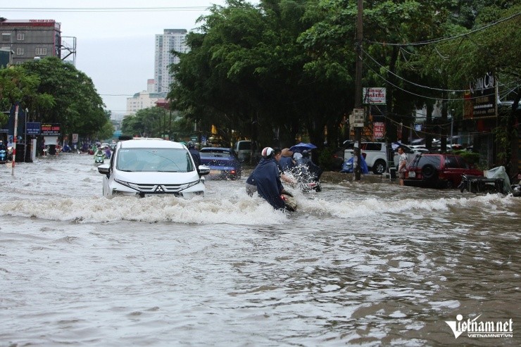 Miền Bắc còn mưa lớn nhiều nơi, Biển Đông khả năng lại đón bão trong 1 tháng tới
